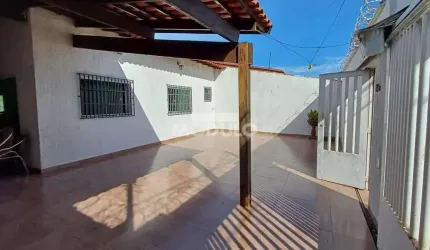 CASA RESIDENCIAL à venda, 3 quartos, 1 suíte, 4 vagas, TIBERY - Uberlândia/MG