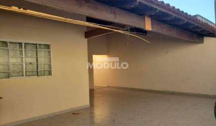 CASA RESIDENCIAL à venda, 3 quartos, 1 suíte, 3 vagas, ALTO UMUARAMA - Uberlândia/MG