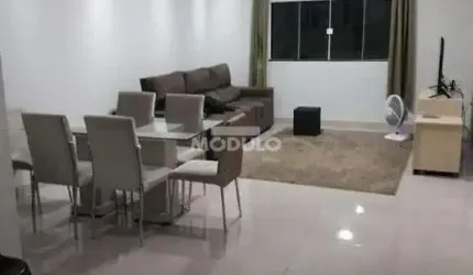 CASA RESIDENCIAL à venda, 3 quartos, 1 suíte, 3 vagas, JARDIM PATRICIA - Uberlândia/MG