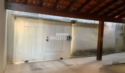 Casa residencial para locação, bairro Jardim Patricia com 3 quartos