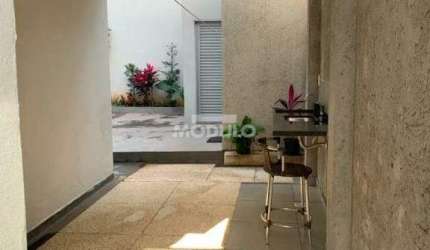 CASA RESIDENCIAL à venda, 3 quartos, 1 suíte, 1 vaga, Osvaldo Rezende - Uberlândia/MG