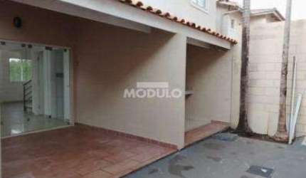 Casa residencial de condomínio para locação com 3 quartos