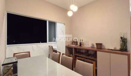 APARTAMENTO à venda, 2 quartos, 1 suíte, 1 vaga, JARDIM HOLANDA - Uberlândia/MG