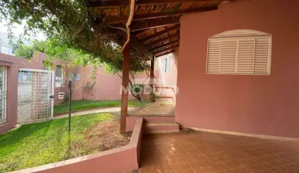 Casa residencial para locação, bairro Fundinho com 3 quartos