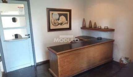 CASA COMERCIAL à venda, 1 suíte, 1 vaga, CENTRO - Uberlândia/MG