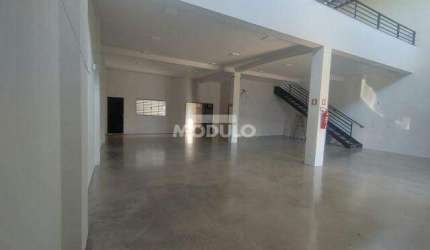 CASA COMERCIAL à venda, 4 vagas, ALTO UMUARAMA - Uberlândia/MG