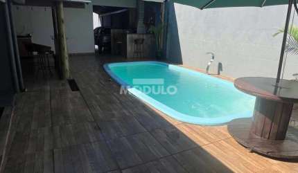 Casa com 2 quartos à venda na Rua José Eurípedes Duarte, --, Conjunto Segismundo Pereira, Uberlândia, 120 m2 por R$ 600.000