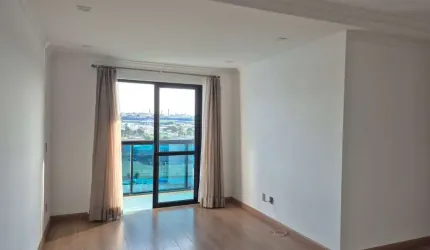 Apto vista livre Serra do Japi no São Francisco de Assis na Av Luis Latorre pronto para morar com 3 dorms sendo 1 suíte, varanda e 2 vagas.