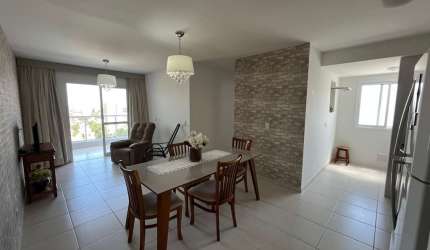 Apto pronto no condomínio Self no pé da Serra do Japi com 68mts, 2dorms, varanda, vista livre, andar alto e 2 vagas de garagem.