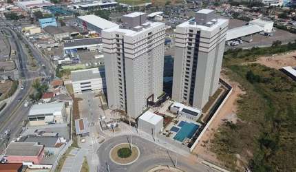 Apto pronto para morar no Torres de Ozanam, andar alto, sol da manhã e vista livre, 101mts, 3 dorms sendo 1 suíte, terraço gourmet e 2 vagas cobertas