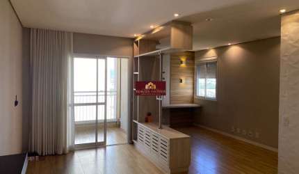 Apto pronto para morar todo com armários planejados, andar alto, 79mts, 2 dorms sendo 1 suíte, sala ampliada, varanda grill e 2 vagas.