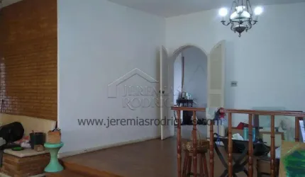 Casa Padrão em Taubaté