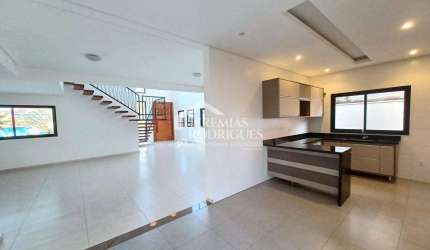 Casa com 3 quartos, 320 m² - Condomínio Reserva dos Lagos - Pindamonhangaba/SP