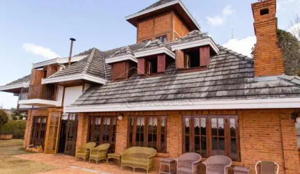 Casa Padrão em Campos do Jordão