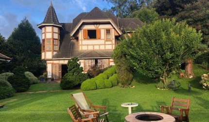 Casa Padrão em Campos do Jordão