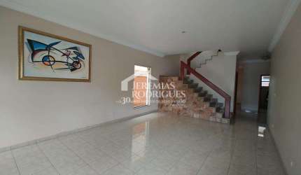Casa com 4 dormitórios, 318 m² - Residencial Parque Itatiaia - Taubaté/SP