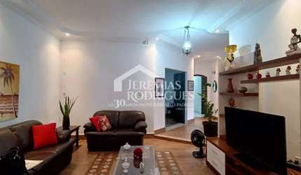 Casa com 3 dormitórios, 233 m² - Santana - Pindamonhangaba/SP