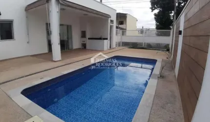 Casa com 3 dormitórios, 235 m² - Condomínio Campos do Conde I - Tremembé/SP.