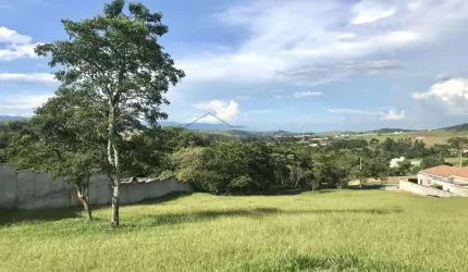 Terreno Condomínio em Taubaté