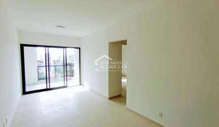 Apartamento para locação com 2 dormitórios, 65 m² no Edifício Tulum em Taubaté/SP.
