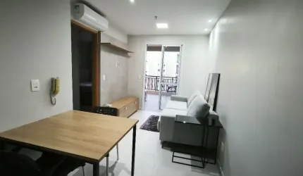 Este apartamento reformado e Mobiliado de 1 quarto em Taguatinga
