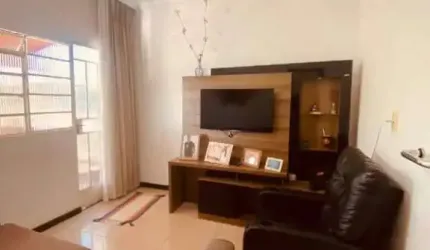 Casa à venda, 3 quartos, Pompéia - Belo Horizonte/MG
