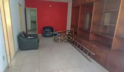 Casa Residencial ou Comercial - 3 quartos - Barracão aos fundos - Bairro: Santo Antônio
