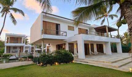 Mansão com 6 suítes na gleba frente mar busca vida energia solar alto luxo