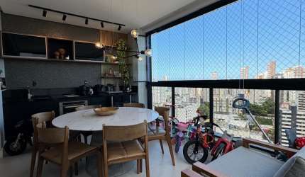 lindo apartamento no mar de saint tropez no jardim apipema   com 3 suítes