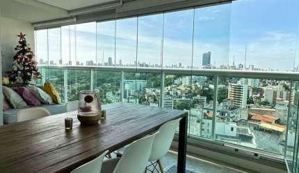 Apartamento no Celebration Garibaldi quarto e sala reformado andar alto com varanda