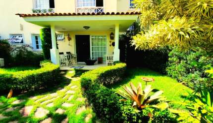 Apartamento a venda duplex 2 suítes no Jardim Mediterrâneo em Piatã com área verde