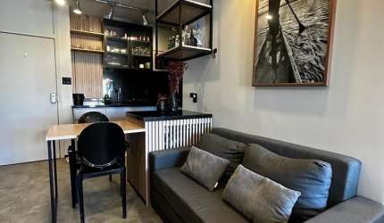Apartamento à venda no Barra Summer Flat quarto e sala nascente e mobiliado