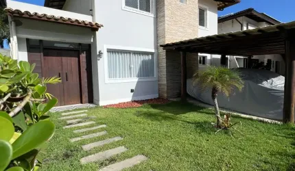 Casa a venda em Patamares 4 quartos em condomínio fechado