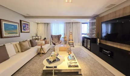Apartamento a venda na graça com 3 suites reformado e nascente