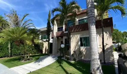 Casa a venda em alphaville litoral norte 1 com 5 quartos mobiliada e energia solar