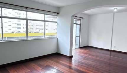 Apartamento a venda na pituba com 4 quartos varanda e nascente