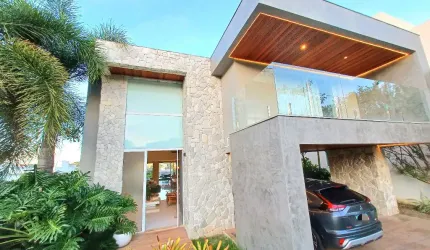 Casa a venda em alphaville 2 salvador com 5 suites mobiliada e moderna