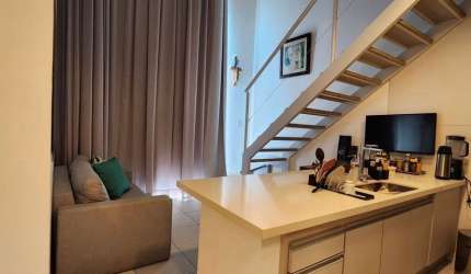 Apartamento a venda na pituba no mercure aquarius quarto e sala mobiliado e duplex