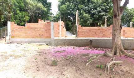 Praia grande, fundão-Es casa em construção