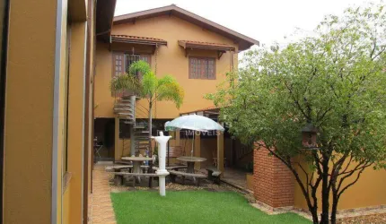 Casa a venda, 4 quartos, 2 suítes, 4 vagas, no bairro Santa Isabel em Piracicaba-  SP
