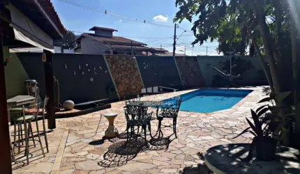 Casa a venda, 3 quartos, 1 suíte, 7 vagas, no bairro Nova Piracicaba em Piracicaba - SP