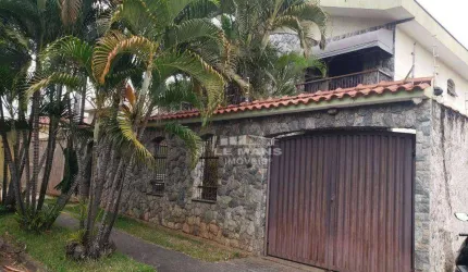 Casa a venda, 4 quartos, 2 suítes, 9 vagas, no bairro Centro em Piracicaba - SP
