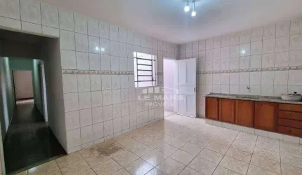 Casa a venda, 2 quartos, 2 vagas, no bairro Vila Rezende em Piracicaba - SP