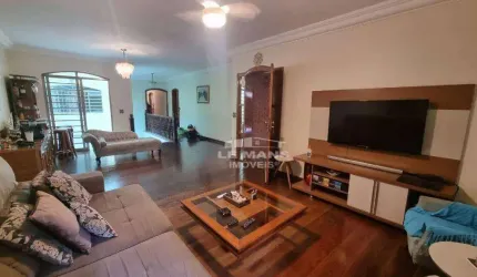 Casa a venda, 4 quartos, 2 suítes, 3 vagas no bairro Centro em Piracicaba - SP