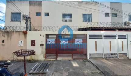 Casa com 2 quartos para locação no BAIRRO CARAVELAS, GOVERNADOR VALADARES - MG