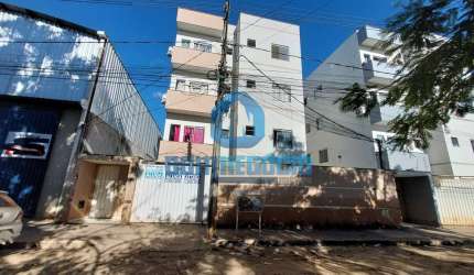 APARTAMENTO MOBILIADO  DISPONÍVEL PARA LOCAÇÃO NO BAIRRO SANTOS DUMONT