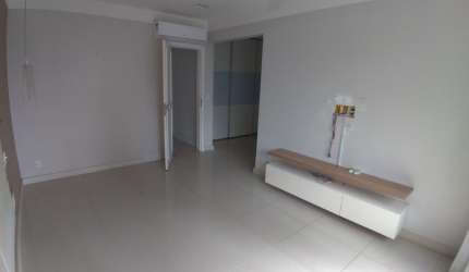 Apartamento à venda 3 quartos na Graça