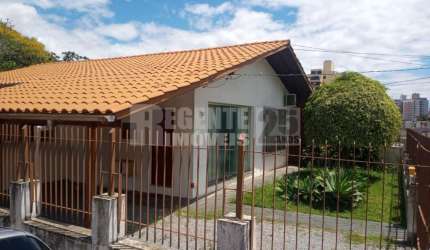 Casa à venda no bairro Estreito em Florianópolis