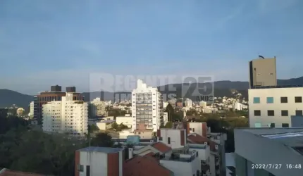 Cobertura à venda no bairro Carvoeira em Florianópolis