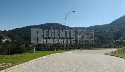 Terreno loteamento fechado à venda no bairro Itacorubi em Florianópolis
